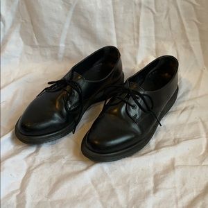 Dr Marten Brook Leather Shoe- Black size 38
